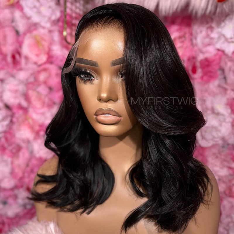 Kurze, gewellte HD-Spitzenperücke „Wear &amp; Go“ ohne Kleber mit Mittelscheitel – CLW022